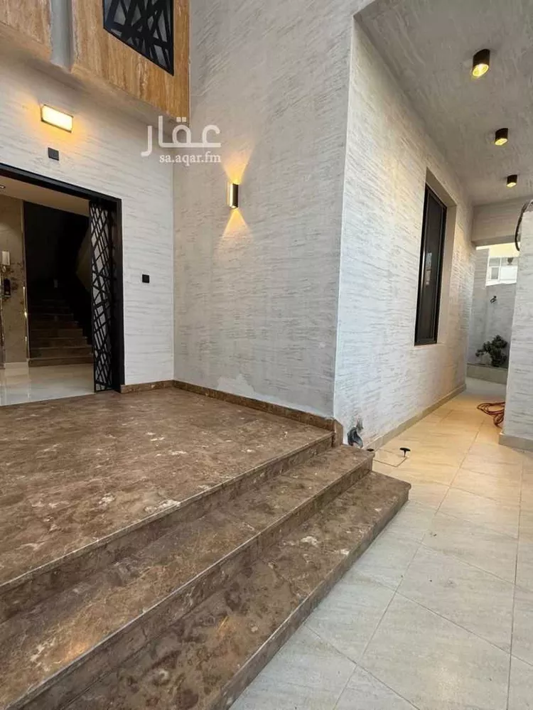 فيلا للبيع في شارع عائذ ابن سلمة, حي الجامعة, مدينة المدينة المنورة, منطقة المدينة المنورة 12