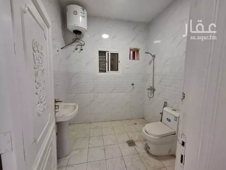 عمارة للإيجار في شارع زهير بن صرد, حي بئر عثمان, مدينة المدينة المنورة, منطقة المدينة المنورة صورة 3