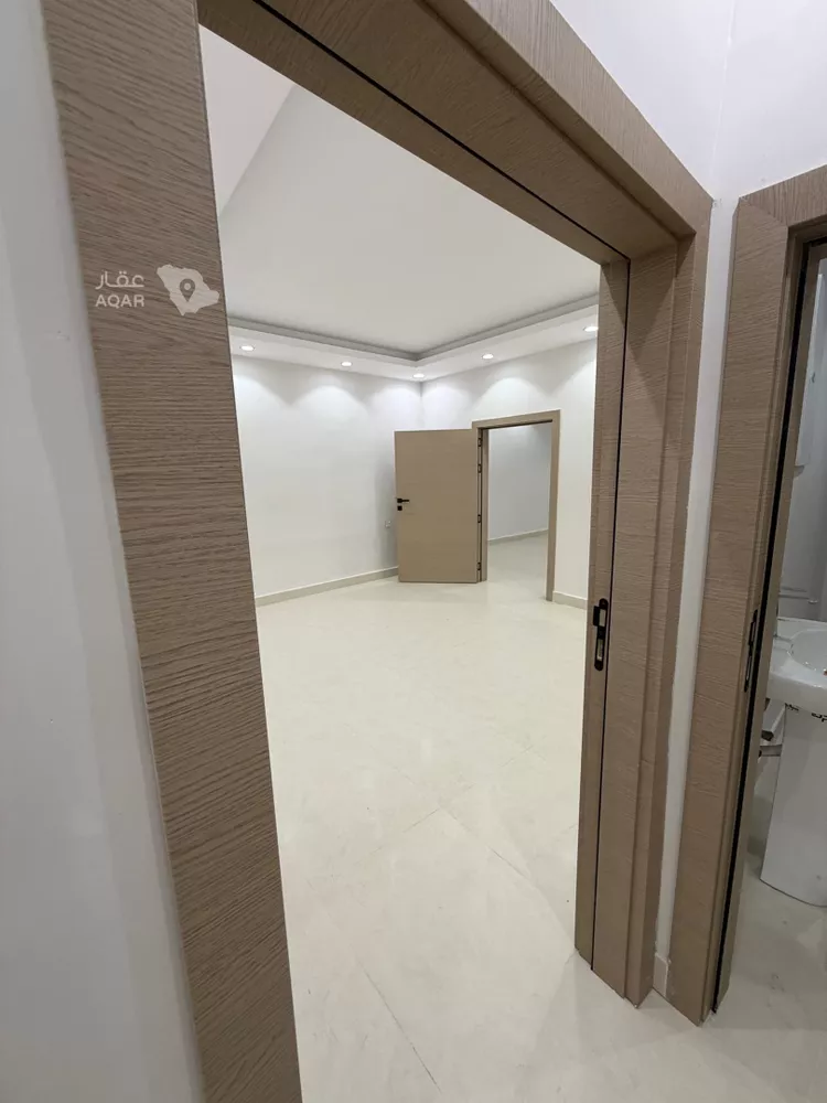 Building for Rent in Riyadh Utaiqah