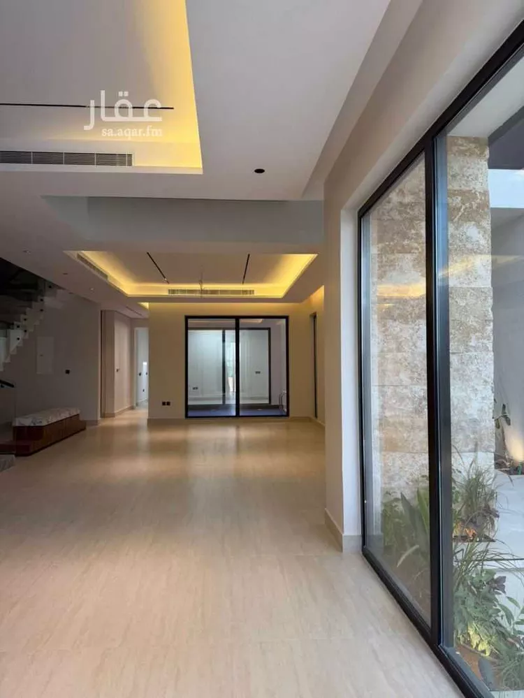 فيلا للبيع في شارع الحضرة, حي الملقا, مدينة الرياض, منطقة الرياض صورة 2