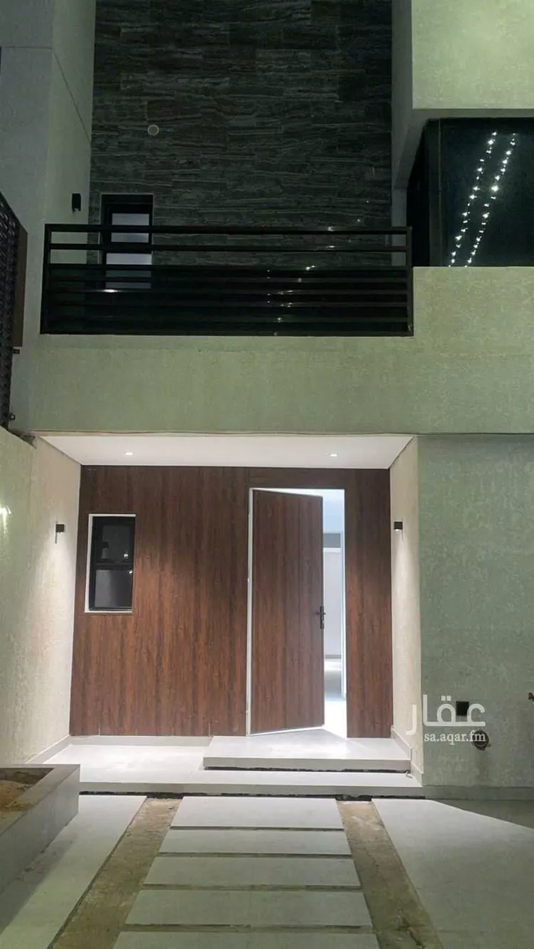 فيلا للبيع في شارع النوارس ، حي عريض ، الرياض ، منطقة الرياض 1 صورة
