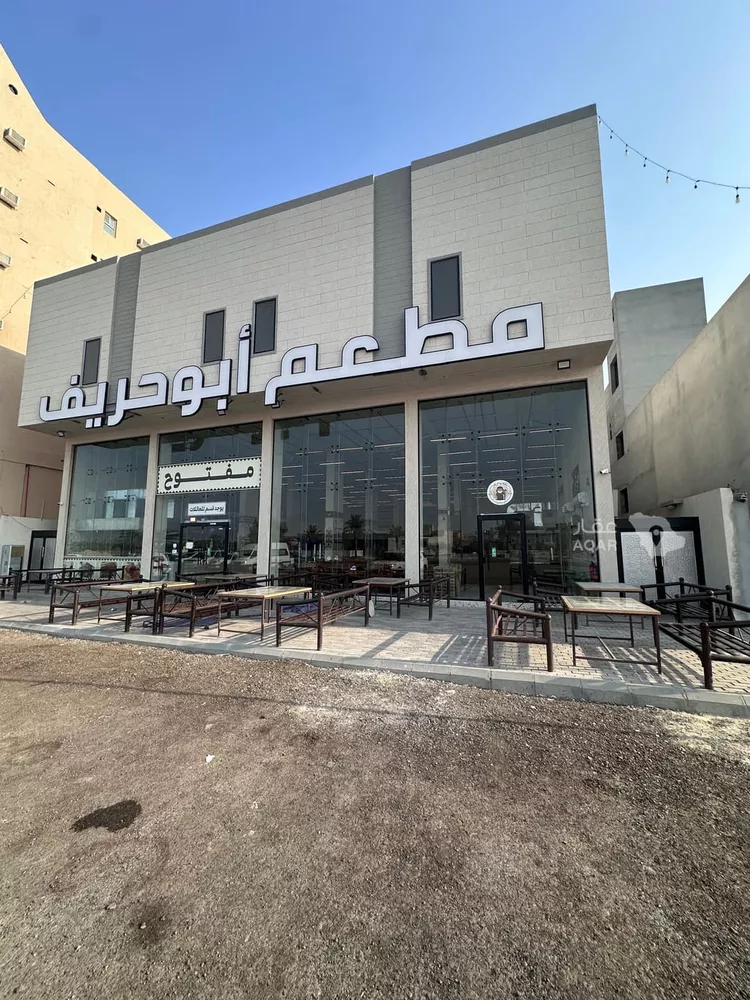 محل للإيجار في شارع الجواهر, حي المروج الجنوبي, مدينة الاحساء, المنطقة الشرقية 5