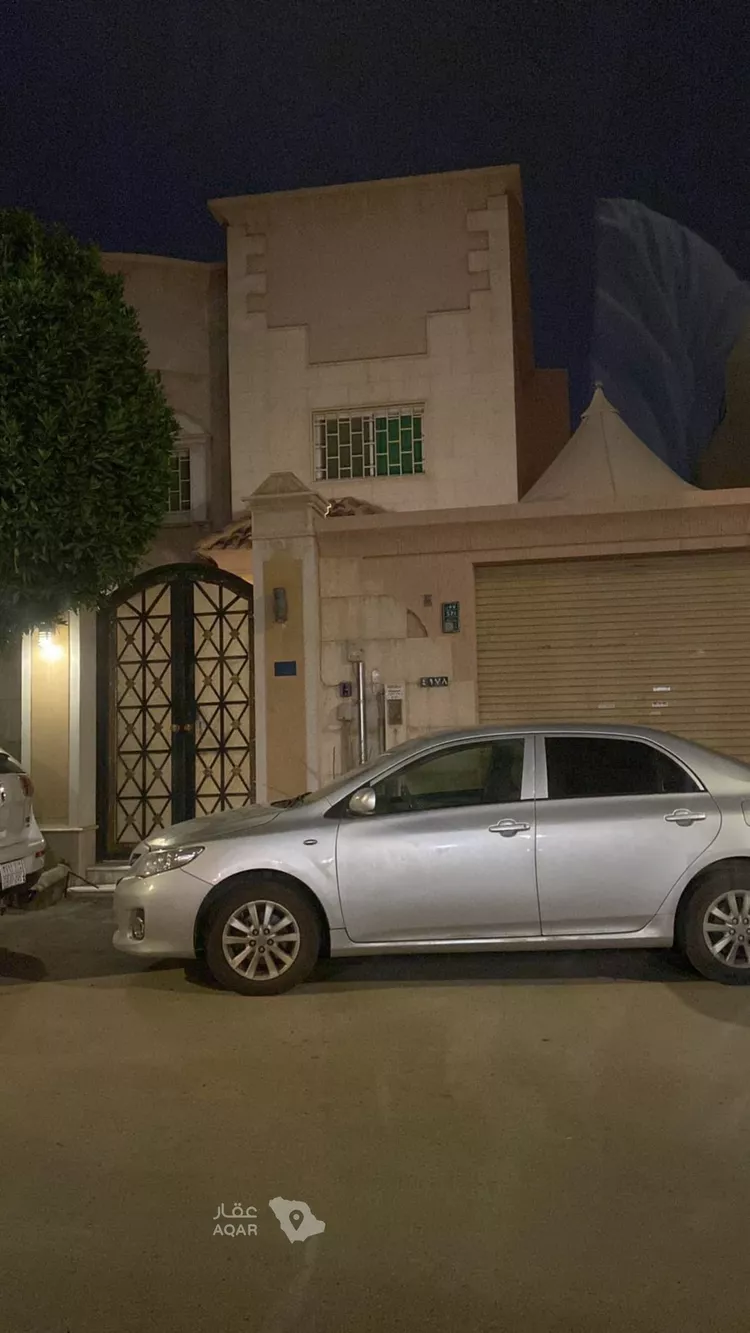 فيلا للبيع في شارع محمد بن الحسين, حي الربيع, مدينة الرياض, منطقة الرياض
