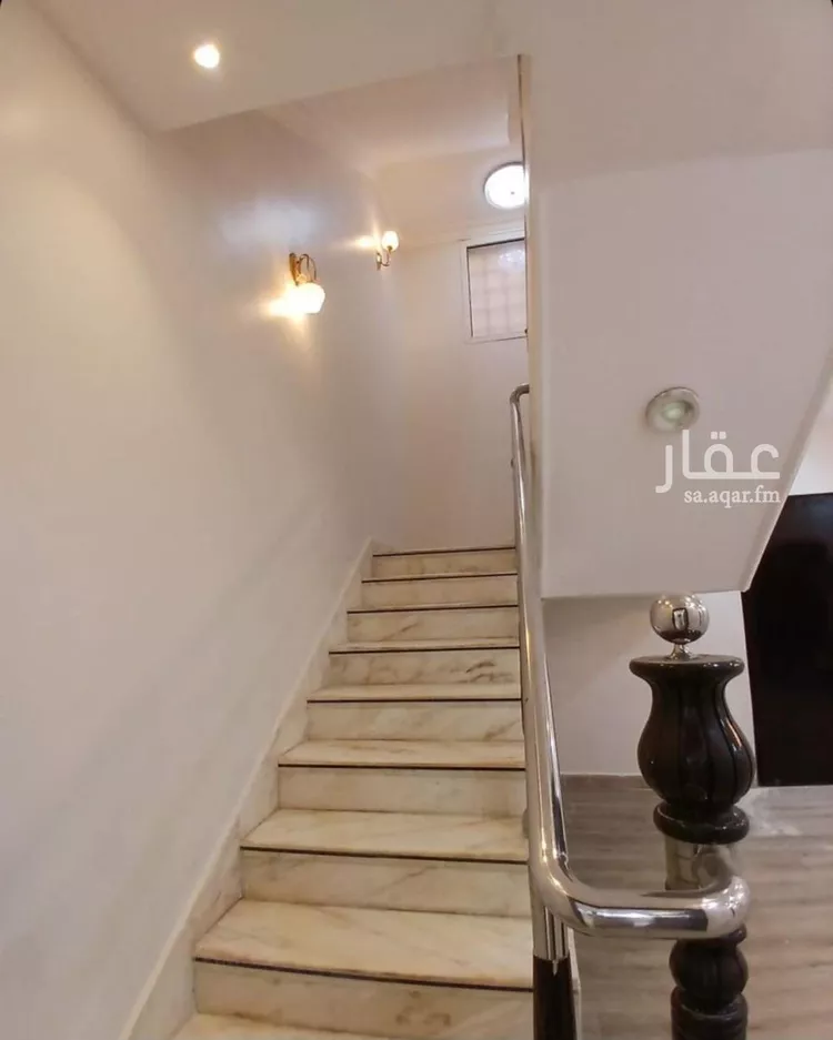 فيلا للبيع في شارع محمد الحصين, حي الرمال, مدينة الرياض, منطقة الرياض صورة 2