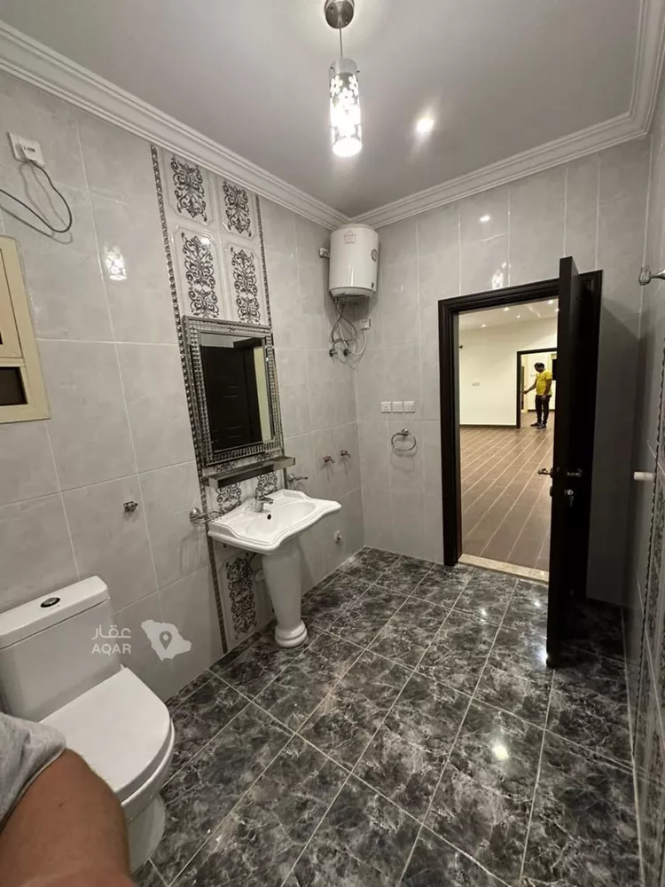 عمارة للبيع في شارع عبد الله بن أبي المظفر, حي الياقوت, مدينة جدة, منطقة مكة المكرمة 4