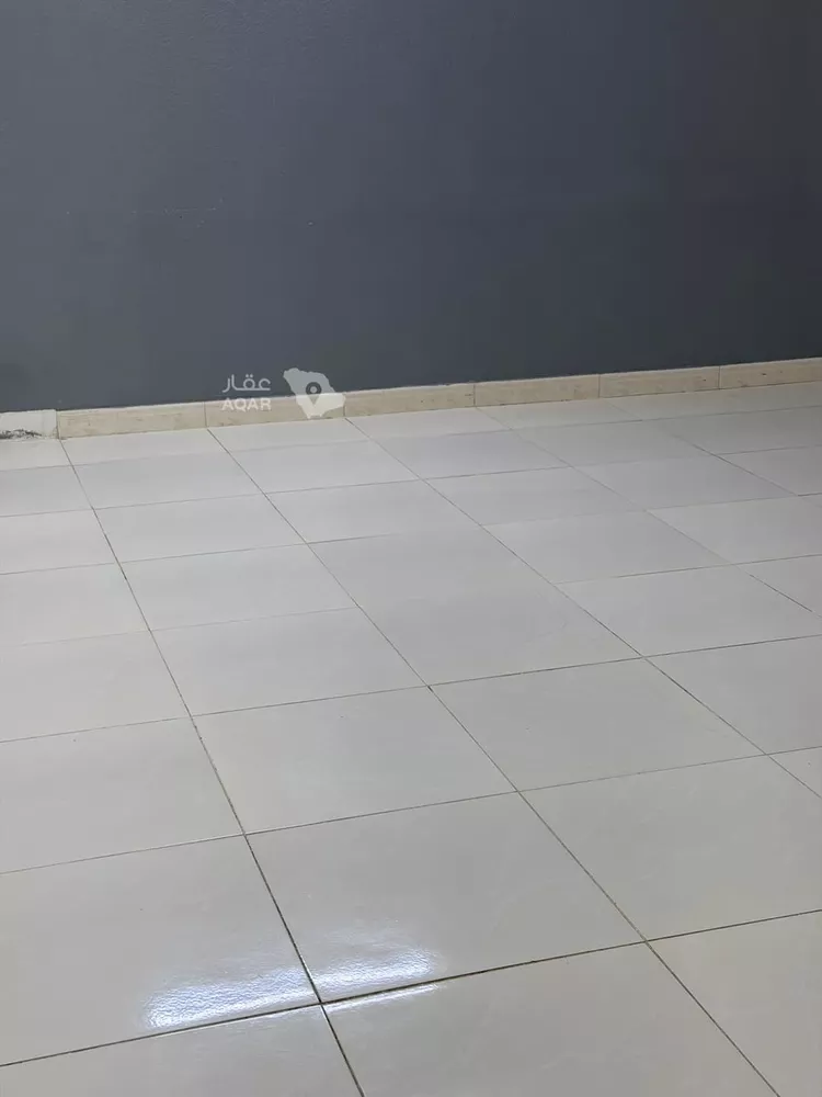 Floor for Rent in Riyadh Al Uraija Al Gharbiyah 3