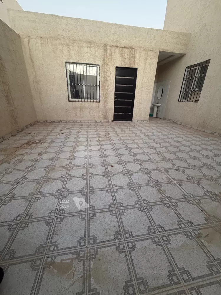 Floor for Rent in Riyadh Al Uraija Al Gharbiyah 4