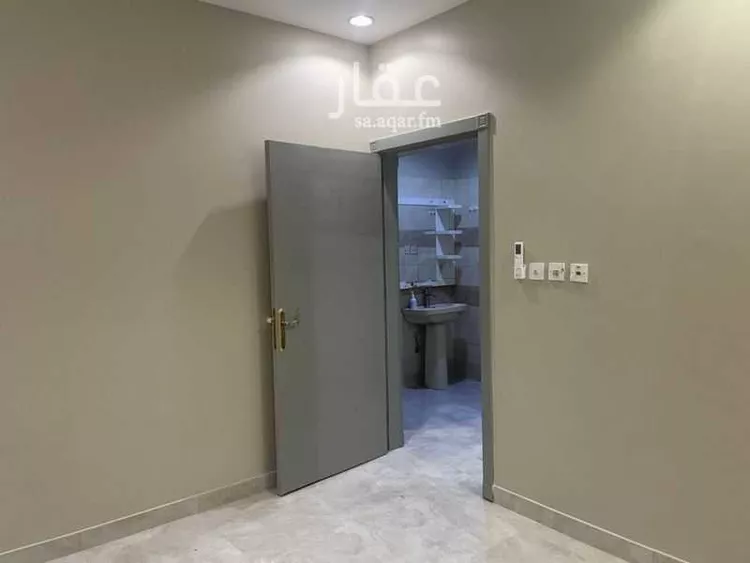 شقة للإيجار في شارع عبدالله بن الزبير, حي العريجاء الغربي, مدينة الرياض, منطقة الرياض صورة 2