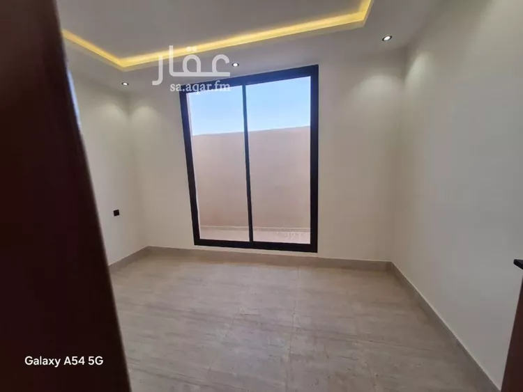 فيلا للبيع في شارع صلالة, حي طويق, مدينة الرياض, منطقة الرياض صورة 2