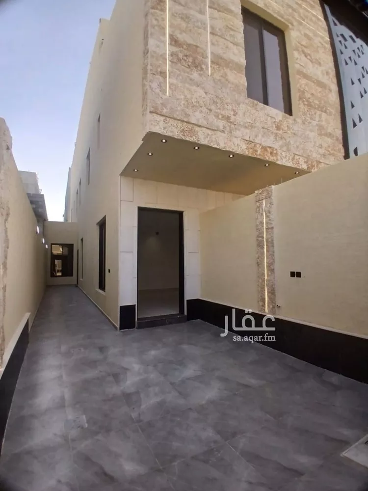 دور للبيع في شارع محمد بن عكرمة, حي طويق, مدينة الرياض, منطقة الرياض صورة 2