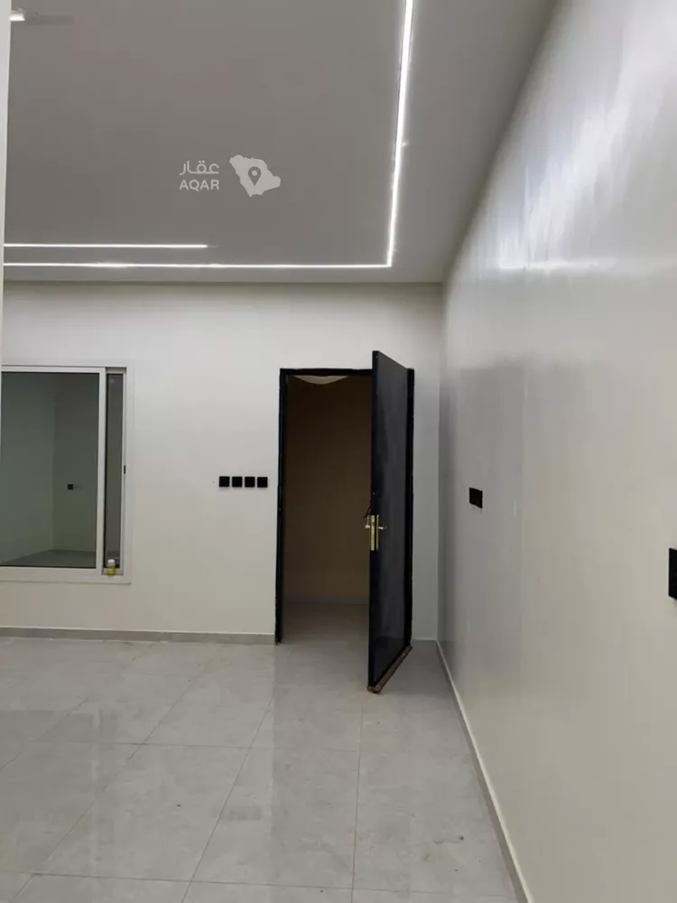 Floor for Rent in Riyadh Al Hazm 6