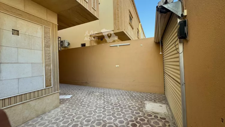 Floor for Rent in Riyadh Al Marwah 2