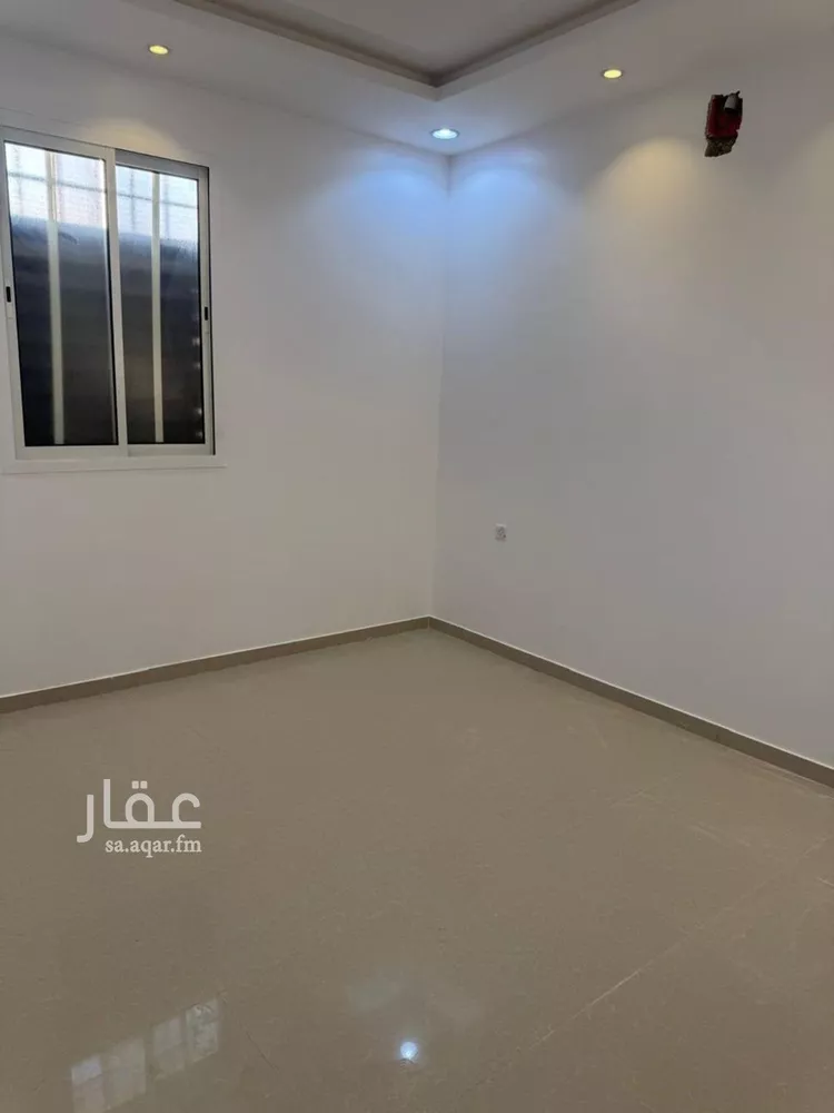 فيلا للبيع في شارع أبي البركات الجمال, حي العريجاء الأوسط, مدينة الرياض, منطقة الرياض صورة 4