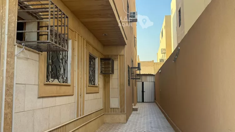 Floor for Rent in Riyadh Al Marwah 5