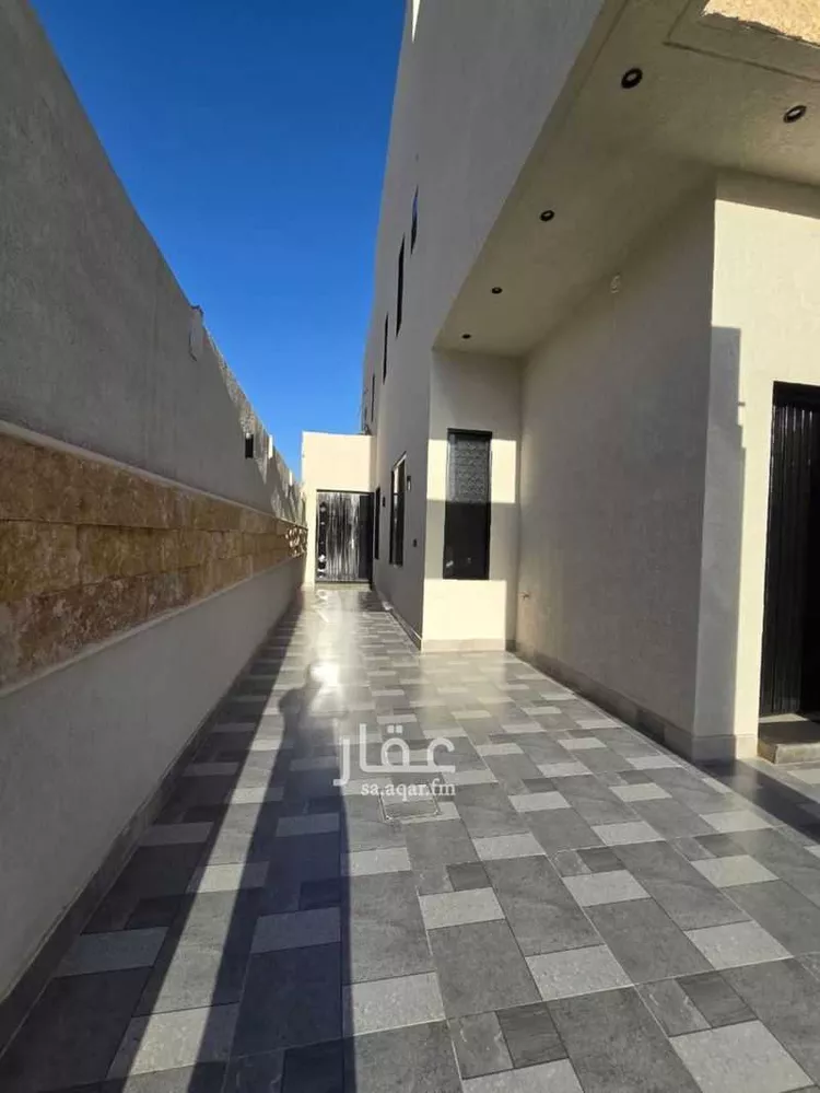 فيلا للبيع في شارع أبي العز الأنصاري, حي ظهرة البديعة, مدينة الرياض, منطقة الرياض 7
