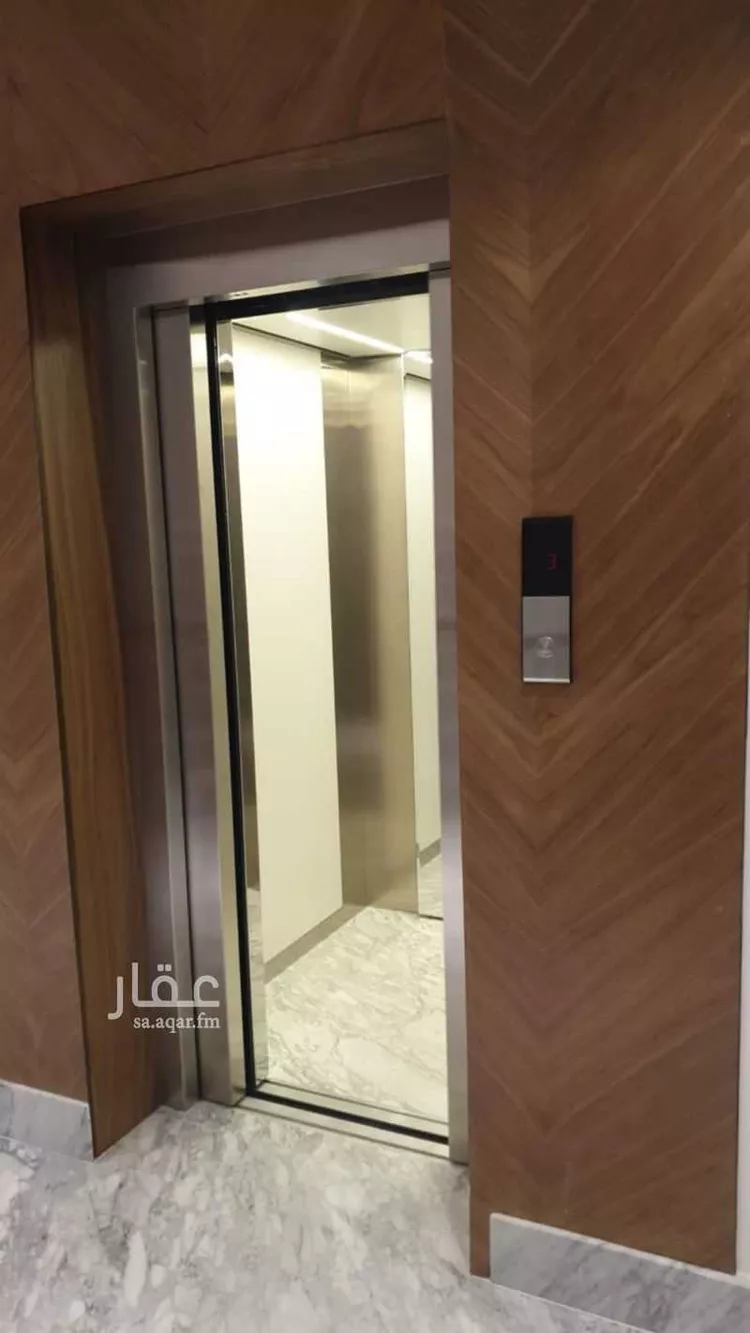 عمارة للإيجار في شارع عبيدة بن الحارث, حي النهضة, مدينة الرياض, منطقة الرياض 8