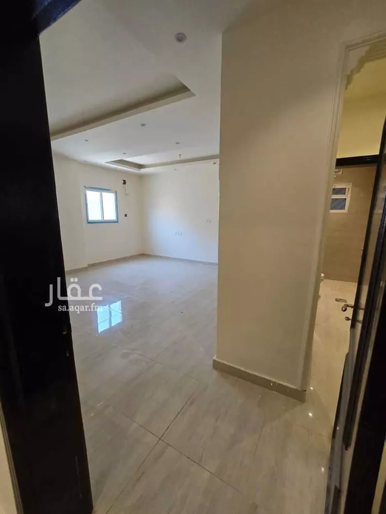 عمارة للإيجار في شارع محمد بن غريب, حي المعيزيلة, مدينة الرياض, منطقة الرياض 15
