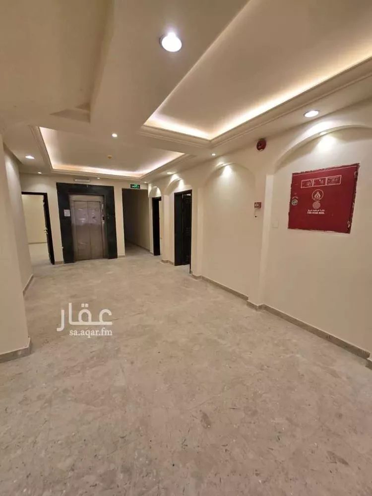 عمارة للإيجار في شارع محمد بن غريب, حي المعيزيلة, مدينة الرياض, منطقة الرياض صورة 2