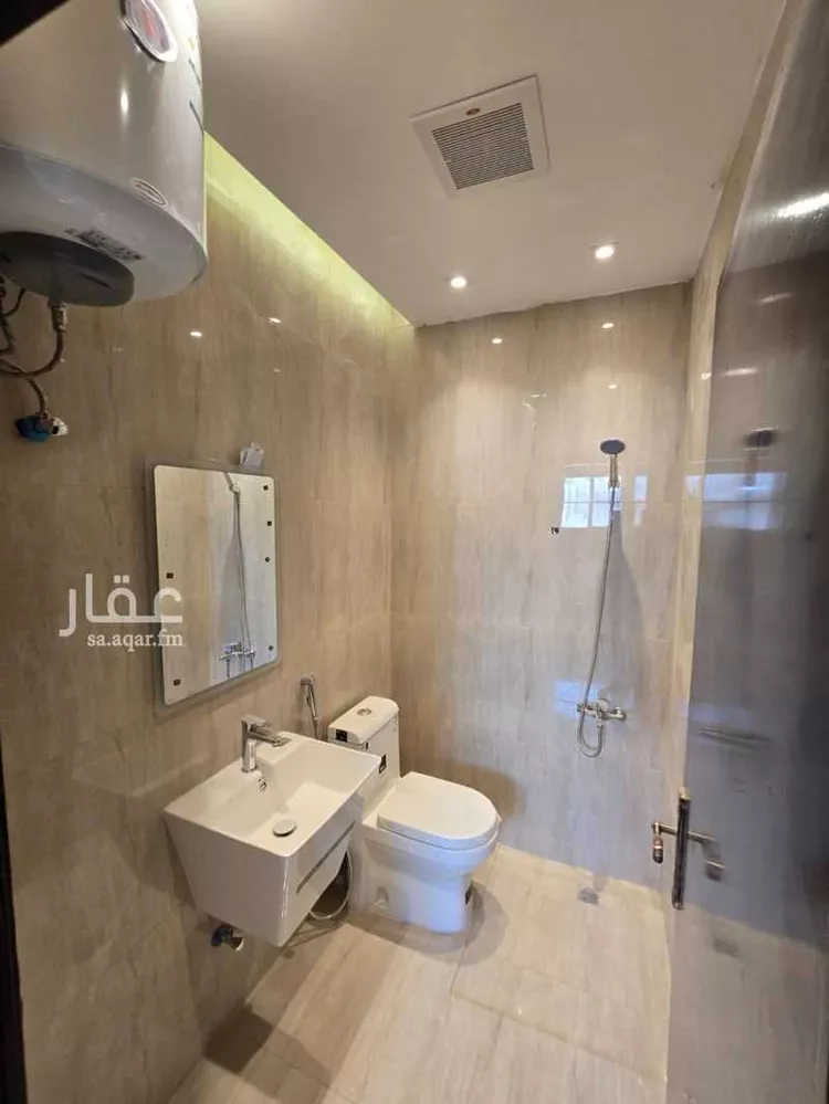 عمارة للإيجار في شارع محمد بن غريب, حي المعيزيلة, مدينة الرياض, منطقة الرياض 30