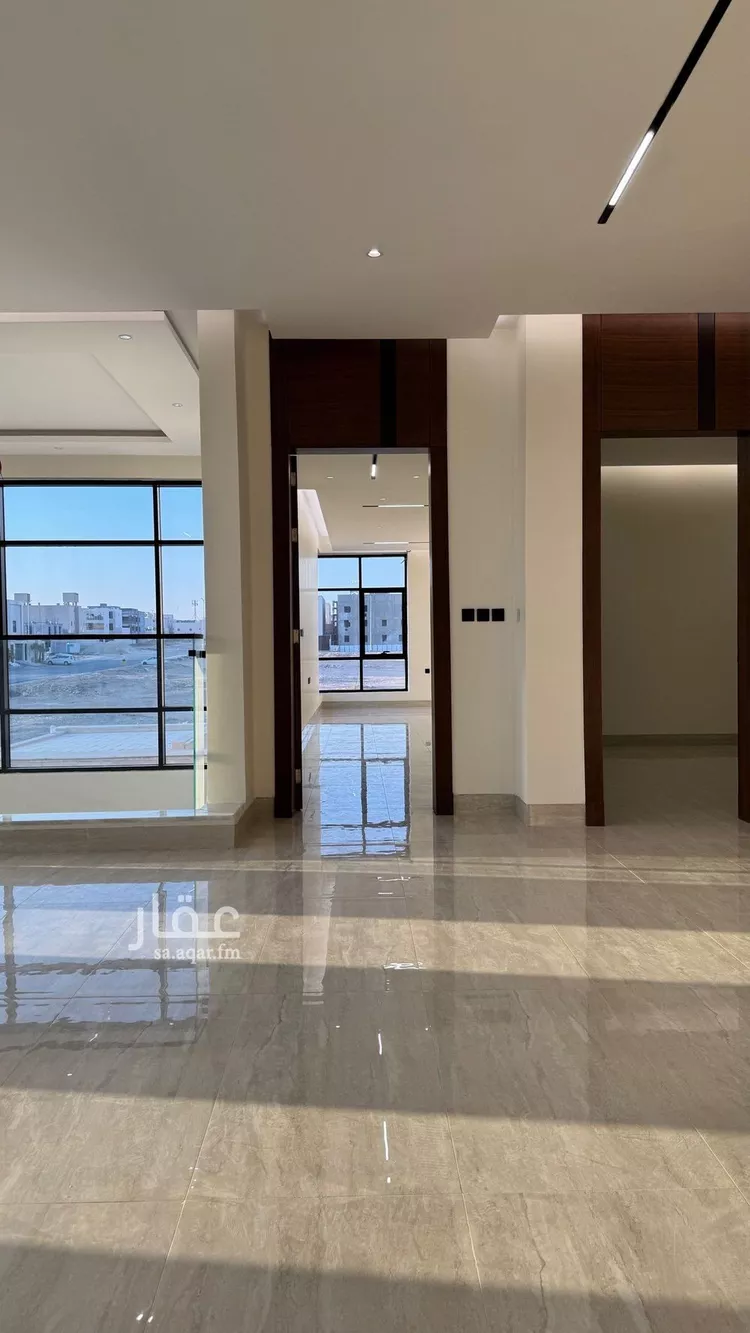 فيلا للبيع في شارع السيل الكبير, حي المهدية, مدينة الرياض, منطقة الرياض 11