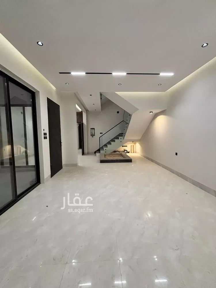 فيلا للبيع في شارع السيل الكبير, حي المهدية, مدينة الرياض, منطقة الرياض صورة 3