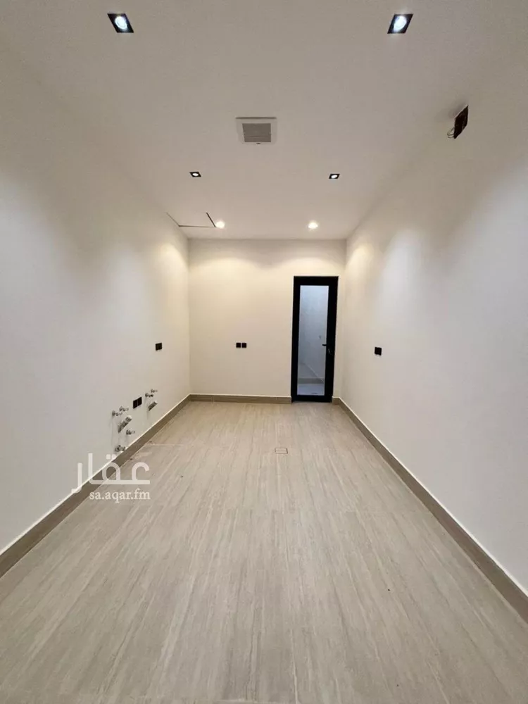 فيلا للبيع في شارع السيل الكبير, حي المهدية, مدينة الرياض, منطقة الرياض صورة 4