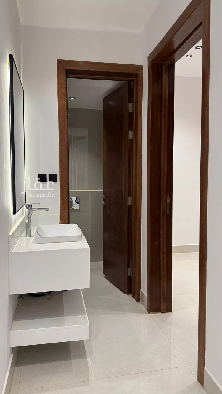 فيلا للبيع في شارع عفيف الدين الثقفي, حي المهدية, مدينة الرياض, منطقة الرياض صورة 4