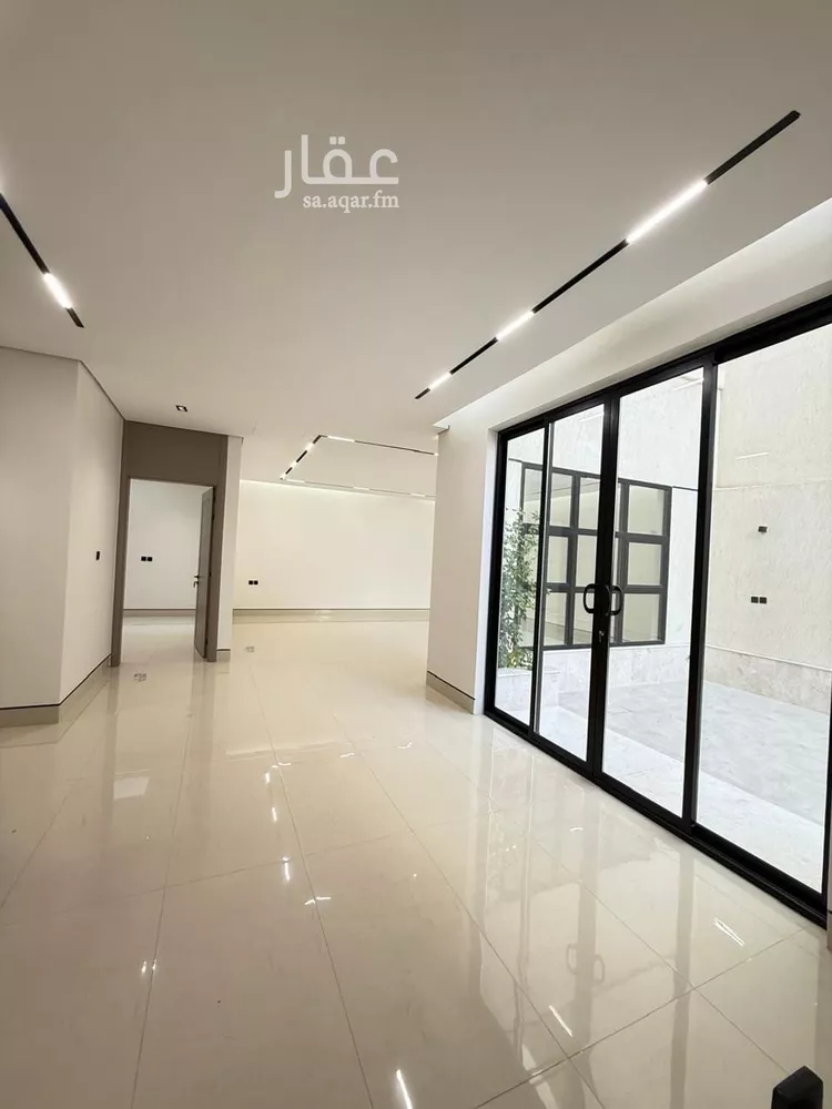 فيلا للبيع في شارع السيل الكبير, حي المهدية, مدينة الرياض, منطقة الرياض صورة 3