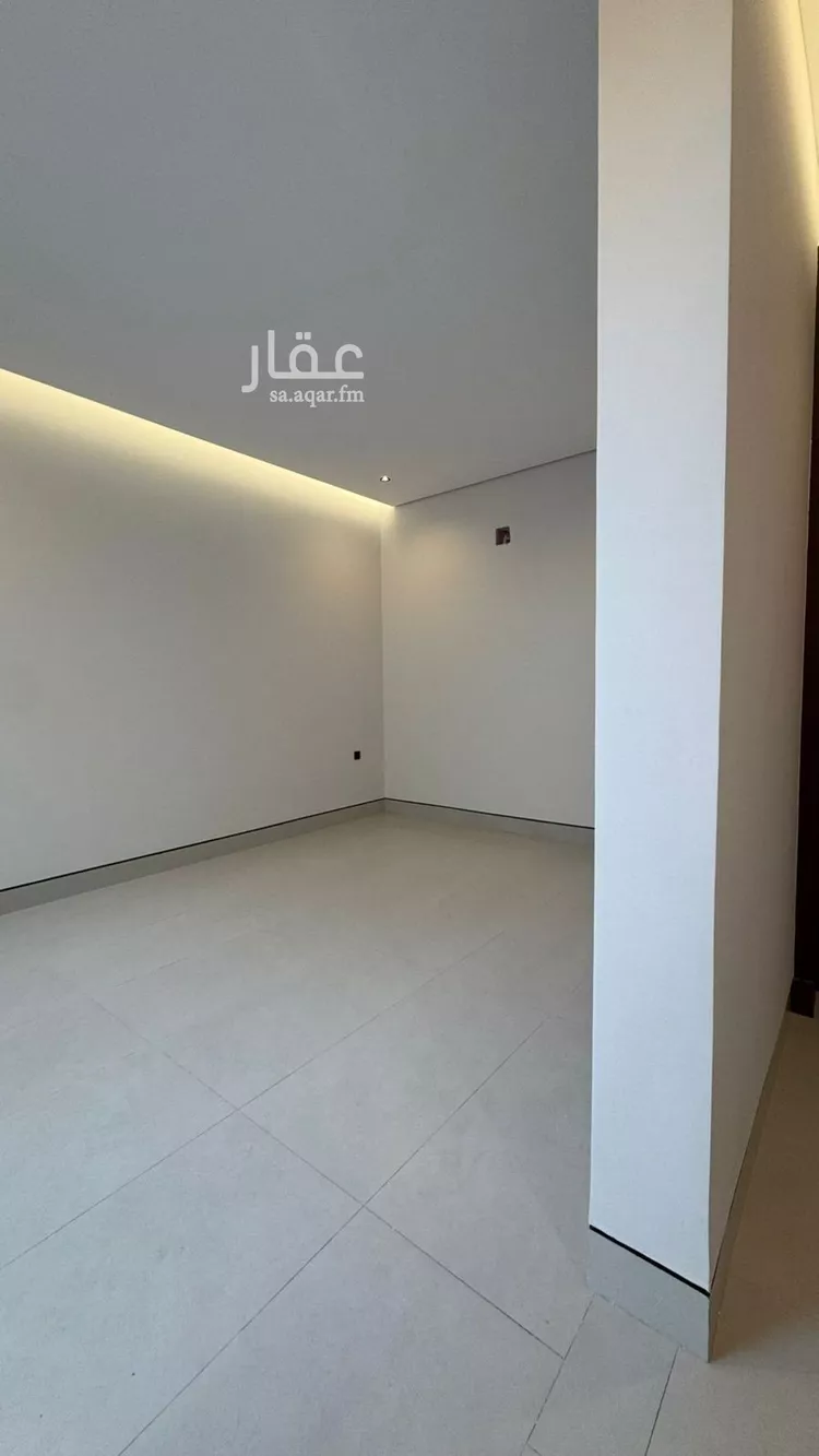 فيلا للبيع في شارع السيل الكبير, حي المهدية, مدينة الرياض, منطقة الرياض صورة 2