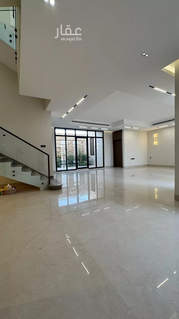 فيلا للبيع في شارع أمين بن محمد مرداد, حي المهدية, مدينة الرياض, منطقة الرياض صورة 3