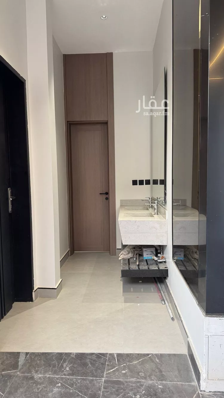 فيلا للبيع في شارع أحمد مفتي المكي الحنفي, حي المهدية, مدينة الرياض, منطقة الرياض صورة 2