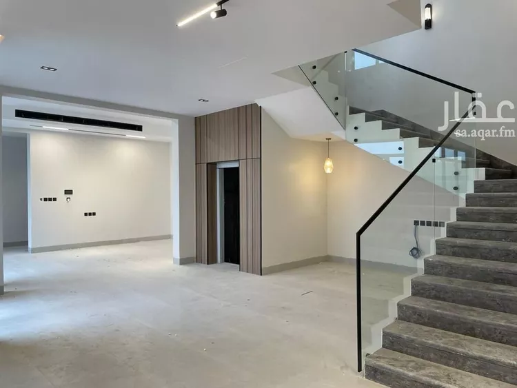 فيلا للبيع في شارع الحافظ بن كثير, حي المهدية, مدينة الرياض, منطقة الرياض صورة 4