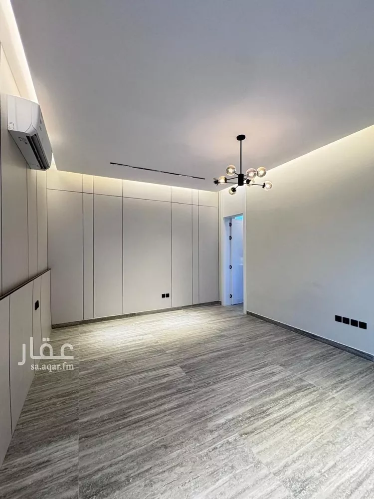 فيلا للبيع في شارع سعد الله بن مجالد, حي المهدية, مدينة الرياض, منطقة الرياض صورة 3