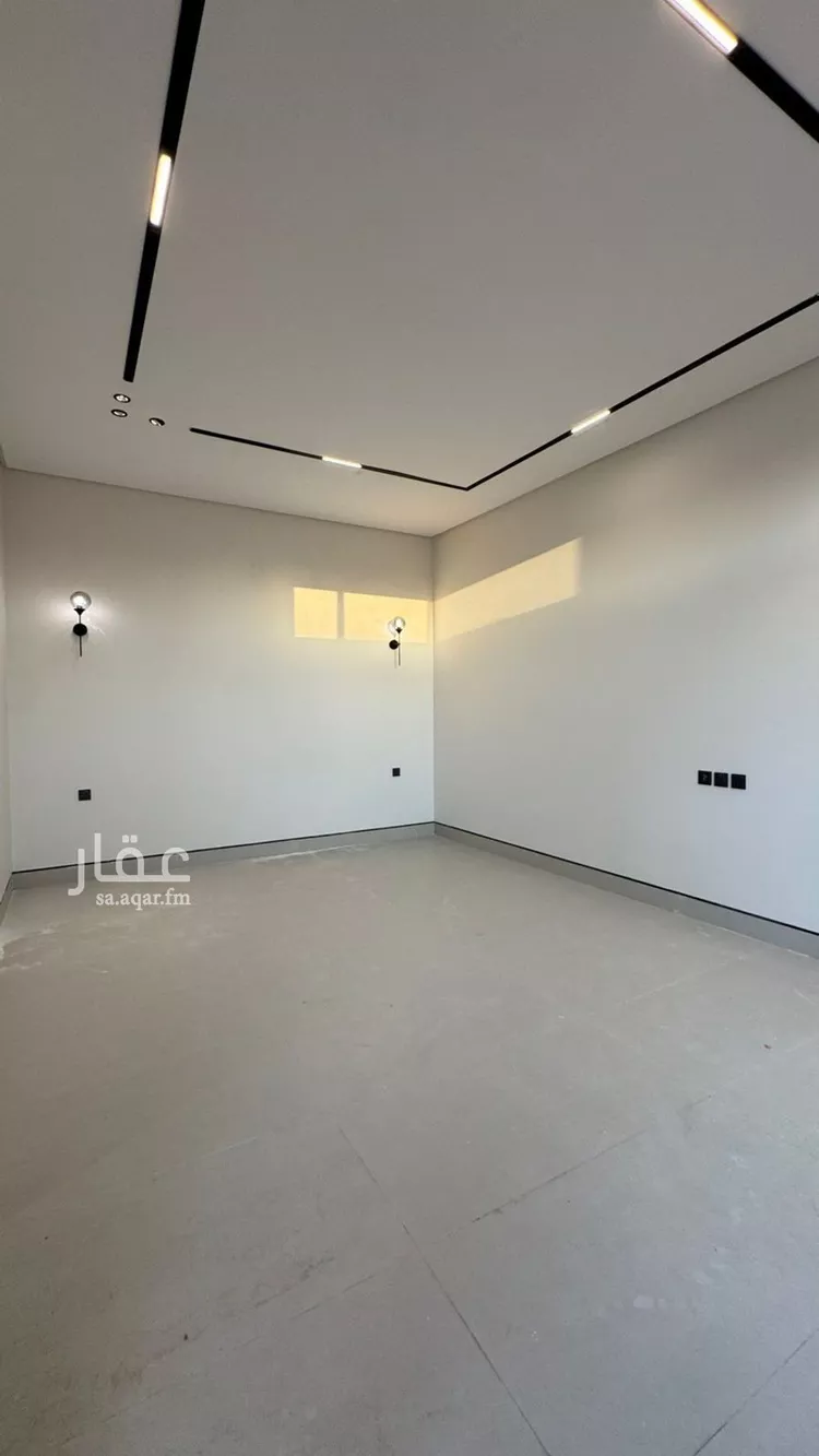 فيلا للبيع في شارع قطب الدين بن السلطان, حي المهدية, مدينة الرياض, منطقة الرياض صورة 5