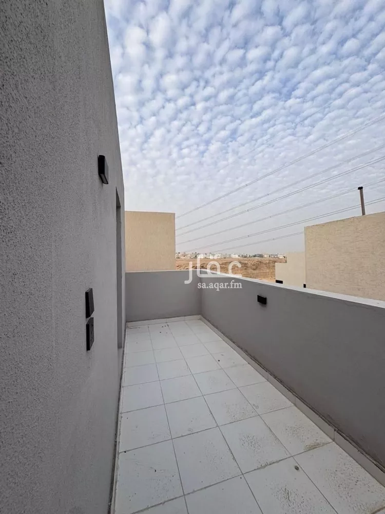 فيلا للبيع في شارع السيل الكبير, حي المهدية, مدينة الرياض, منطقة الرياض صورة 2