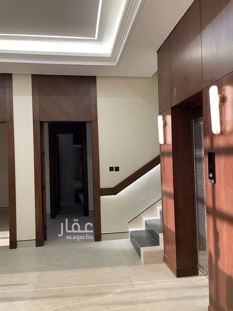 فيلا للبيع في شارع أبي العباس الصقلي, حي المهدية, مدينة الرياض, منطقة الرياض صورة 3