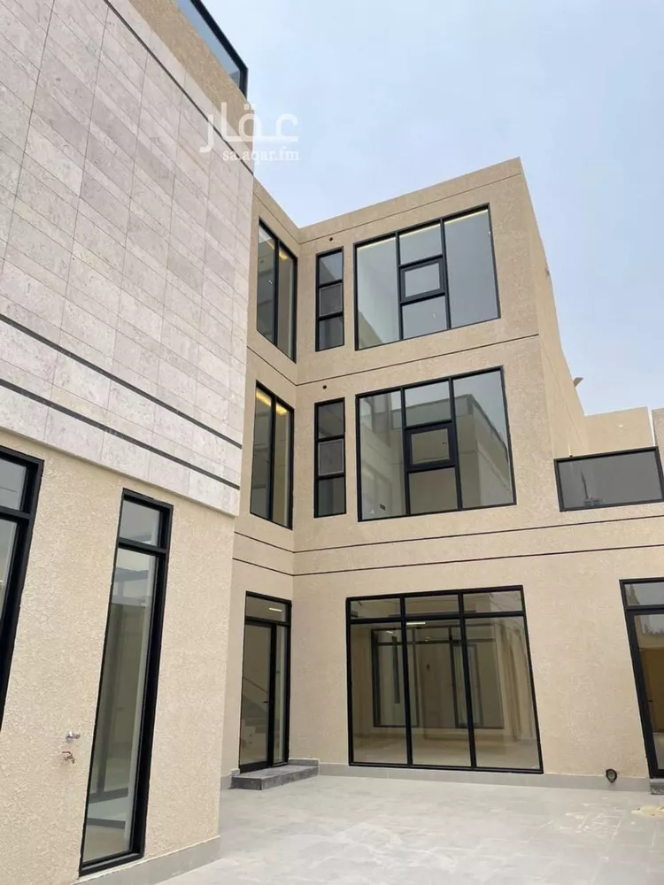 فيلا للبيع في شارع الحافظ بن كثير, حي المهدية, مدينة الرياض, منطقة الرياض صورة 3