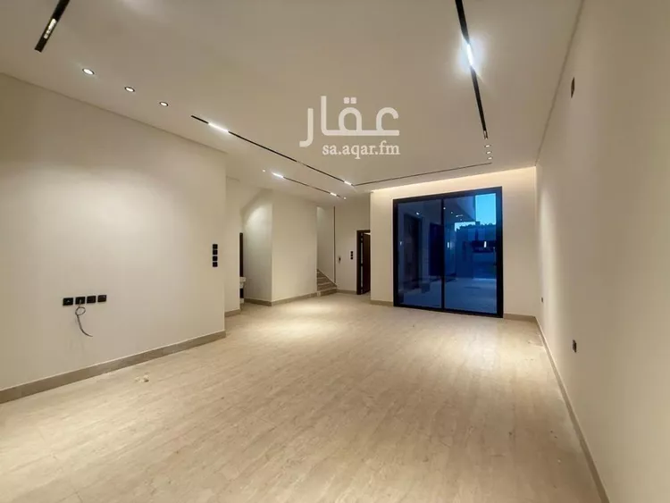 فيلا للبيع في شارع السيل الكبير, حي المهدية, مدينة الرياض, منطقة الرياض صورة 3