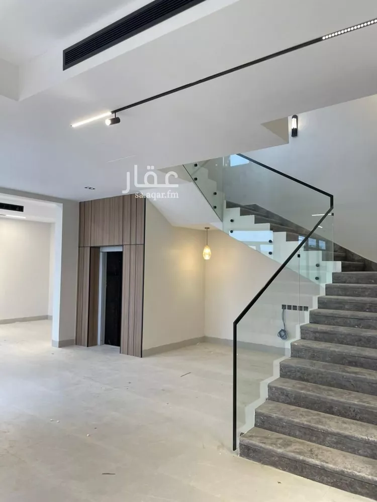 فيلا للبيع في شارع أحمد مفتي المكي الحنفي, حي المهدية, مدينة الرياض, منطقة الرياض صورة 5