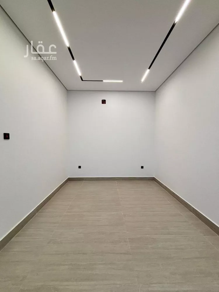 فيلا للبيع في شارع السيل الكبير, حي المهدية, مدينة الرياض, منطقة الرياض صورة 5