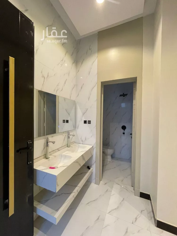 فيلا للبيع في شارع رقم 315, حي ظهرة لبن, مدينة الرياض, منطقة الرياض صورة 4