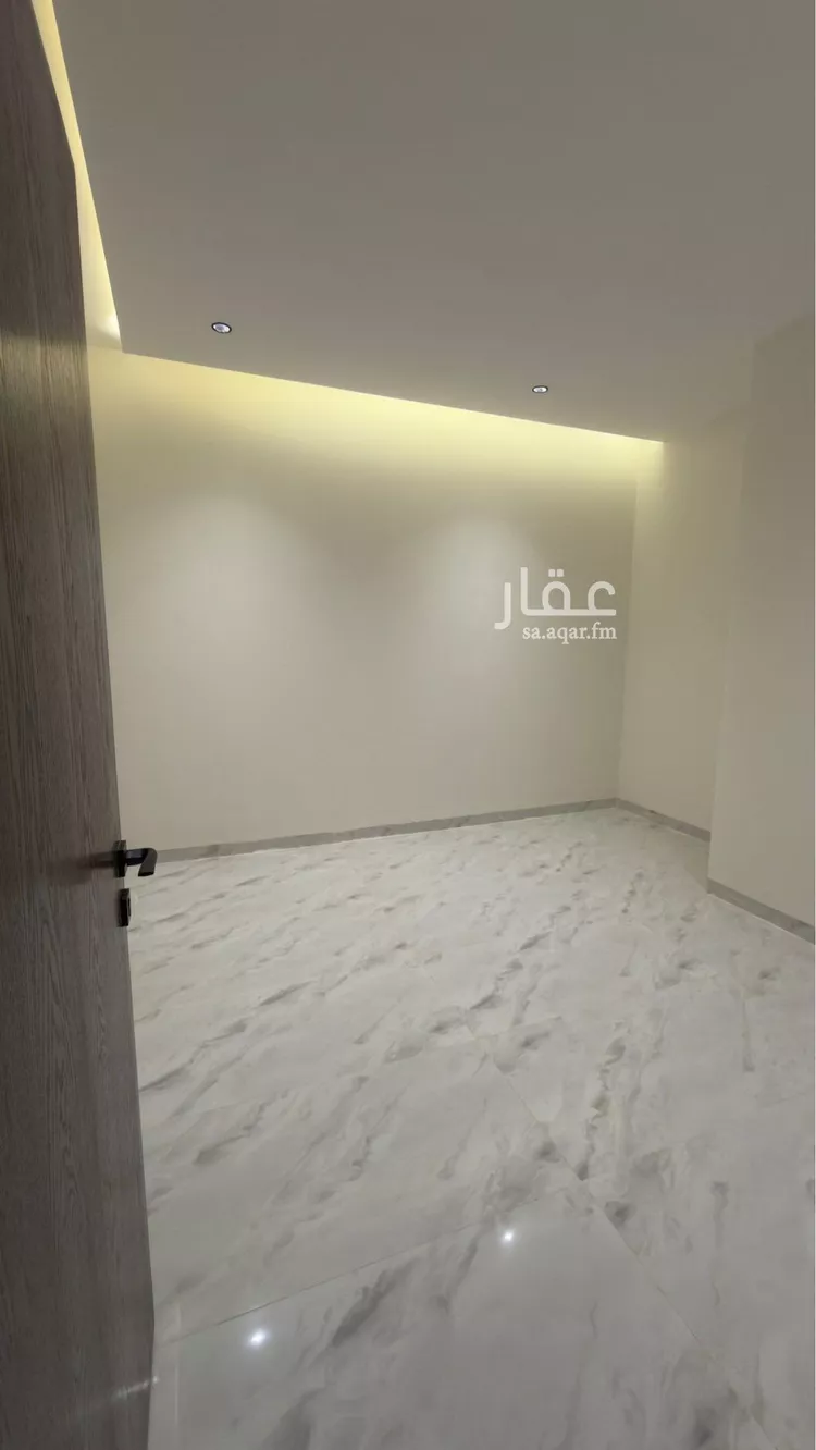 Floor for Sale in Riyadh Tuwaiq 10