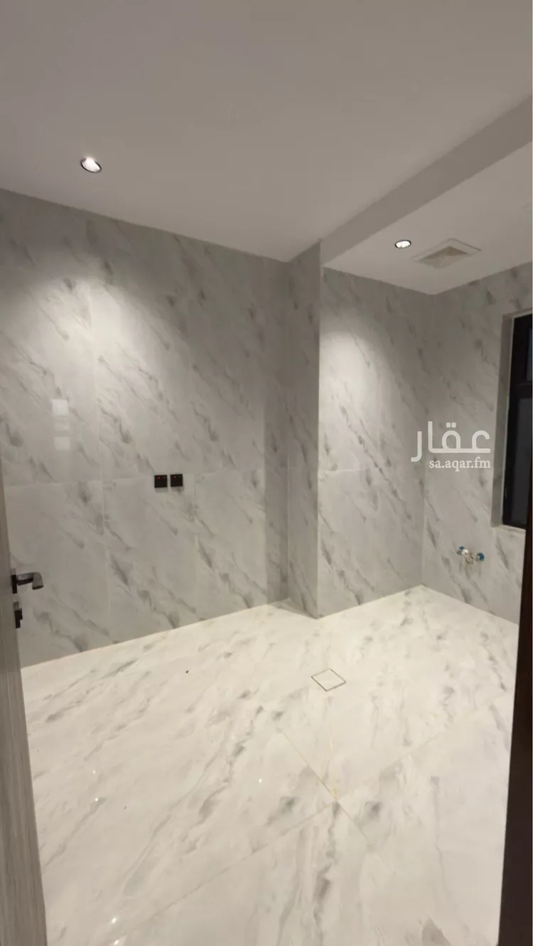 Floor for Sale in Riyadh Tuwaiq 15