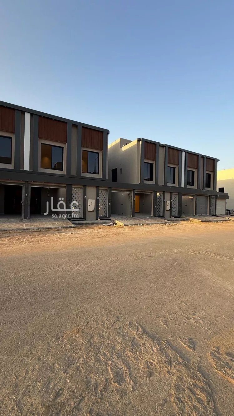 دور للبيع في شارع ابن أبي الفخار, حي عكاظ, مدينة الرياض, منطقة الرياض صورة 2