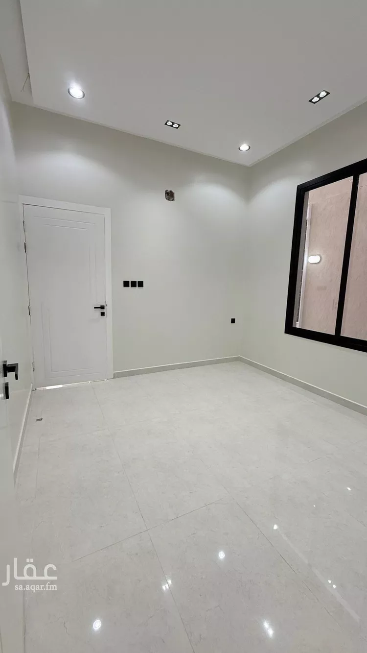 فيلا للبيع في شارع سيار بن وردان, حي العريجاء الأوسط, مدينة الرياض, منطقة الرياض صورة 3