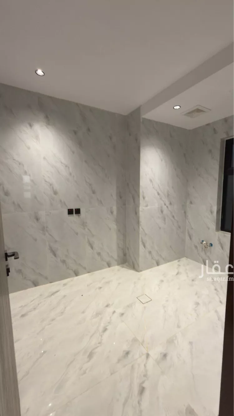 Floor for Sale in Riyadh Tuwaiq 12