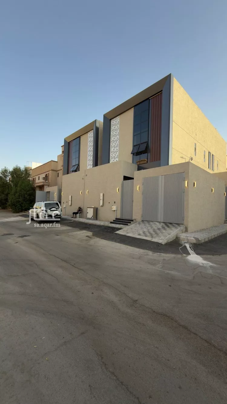 Villa for Sale in Riyadh Al Uraija Al Wusta