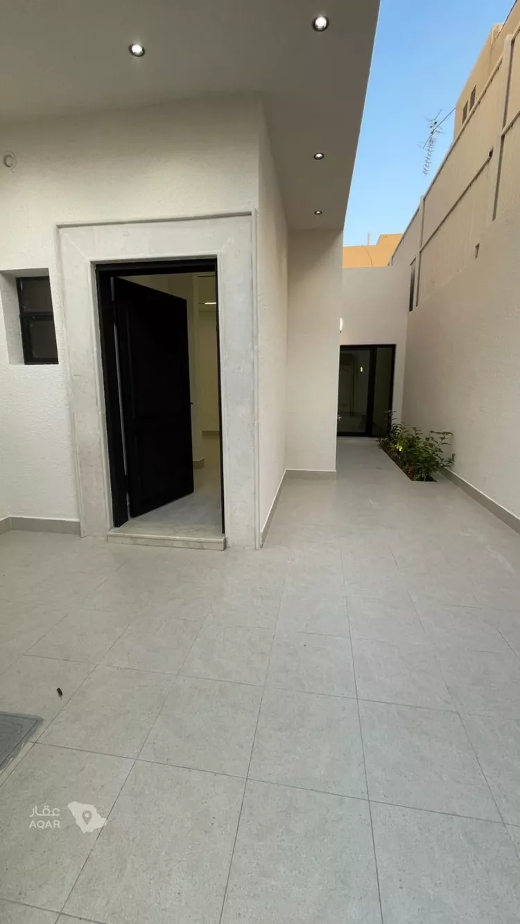 Floor for Sale in Riyadh As Suwaidi Al Gharabi 10