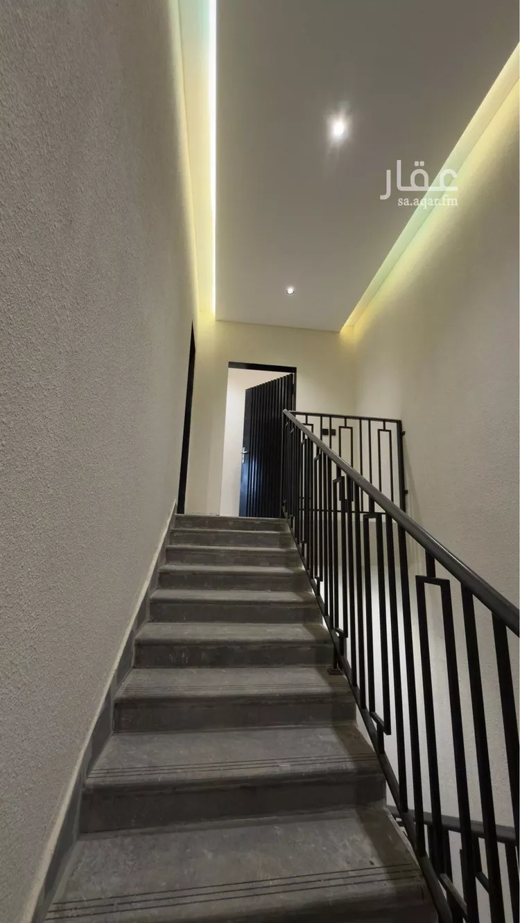 Floor for Sale in Riyadh Tuwaiq 12