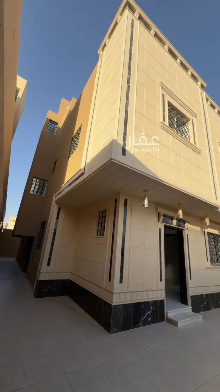فيلا للبيع في شارع جبل الريث , حي ظهرة لبن, مدينة الرياض, منطقة الرياض صورة 2